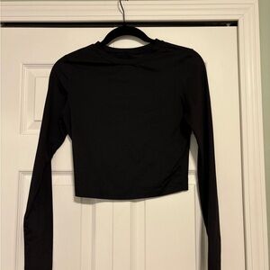 Black Long Sleeve Crop Top